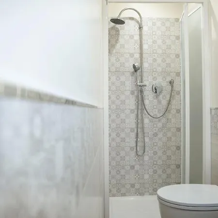 住宿加早餐酒店 Ambitious