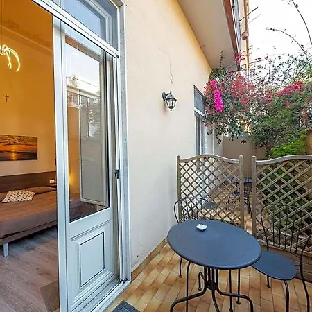 Ambitious Bed and breakfast 4*